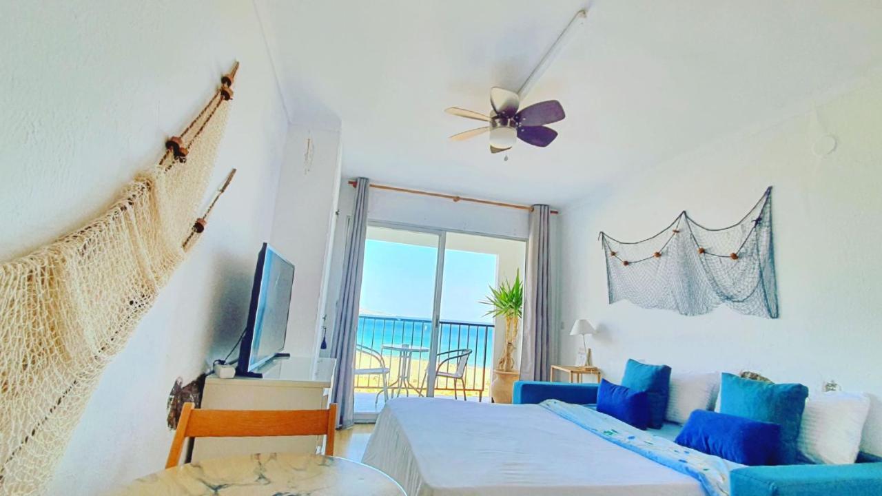 Cozy Beach-Front Studio With Amazing Sea View Empuriabrava Eksteriør bilde