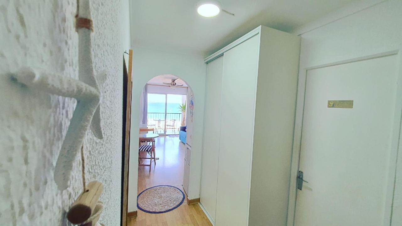 Cozy Beach-Front Studio With Amazing Sea View Empuriabrava Eksteriør bilde